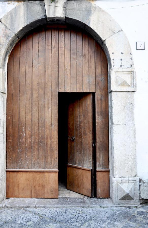 Bed & Breakfast Design & History Salerno